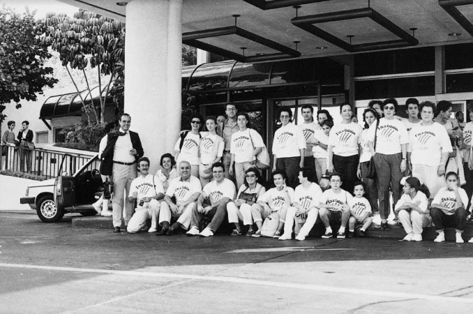 Una ‘escapada’ gratis a l’equador dels anys 80 amb SERHS, en Mario Bros i el Titànic